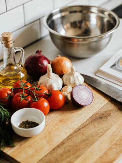 Como começar a cozinhar: dicas práticas para 2026